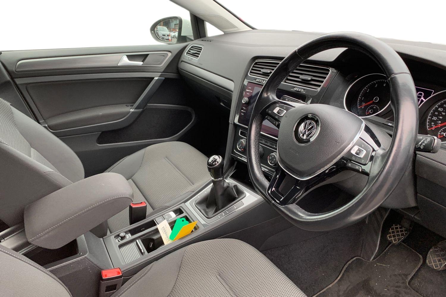 Used Volkswagen Golf 2018 for sale - 77429451: Photo 3