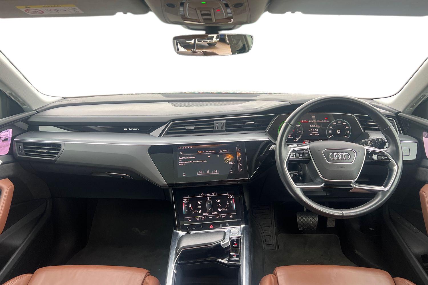 Used Audi e-tron 2019 for sale - 77327464: Photo 3