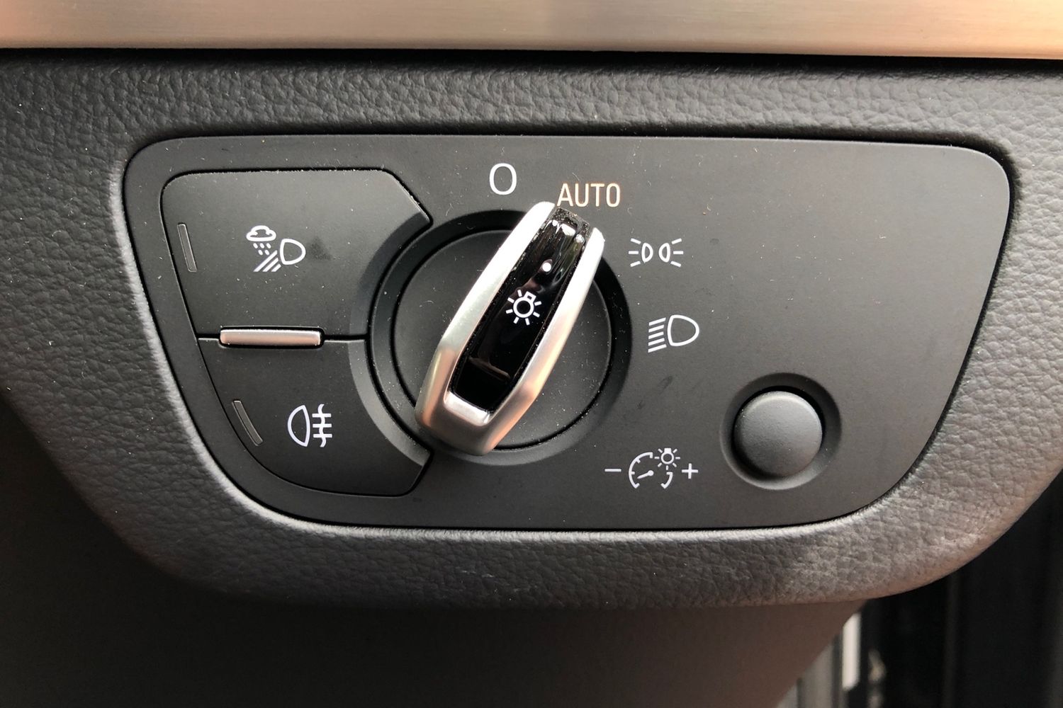 Used Audi Q5 2018 for sale - 75898917: Photo 12