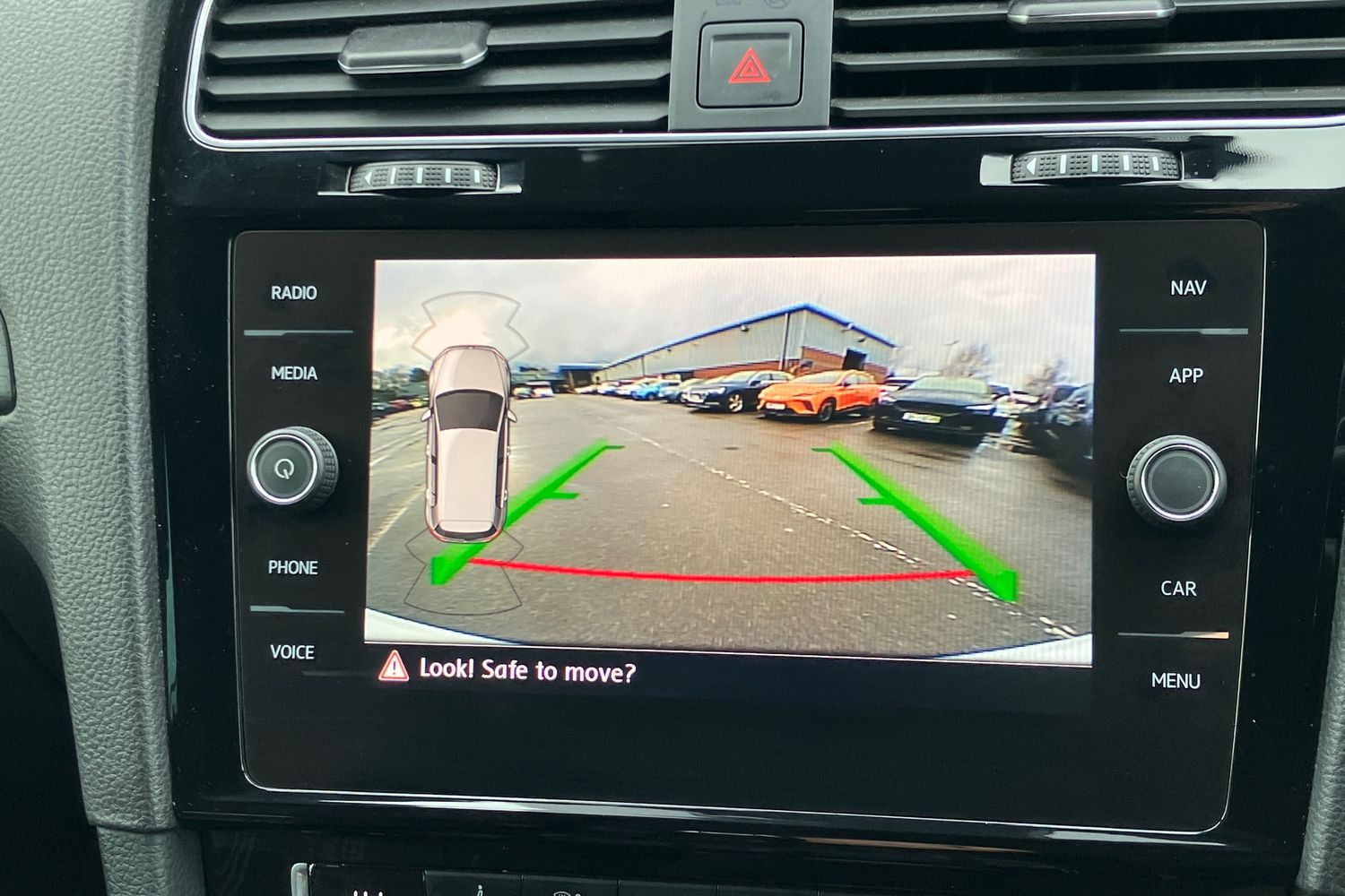 Used Volkswagen Golf 2019 for sale - 77294610: Photo 11