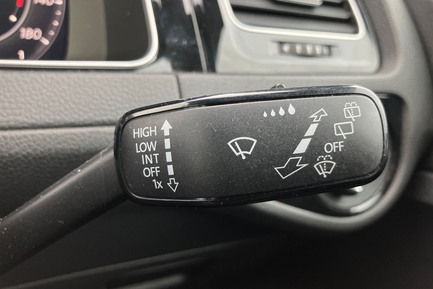 Used Volkswagen Golf 2019 for sale - 77294610: Photo 18