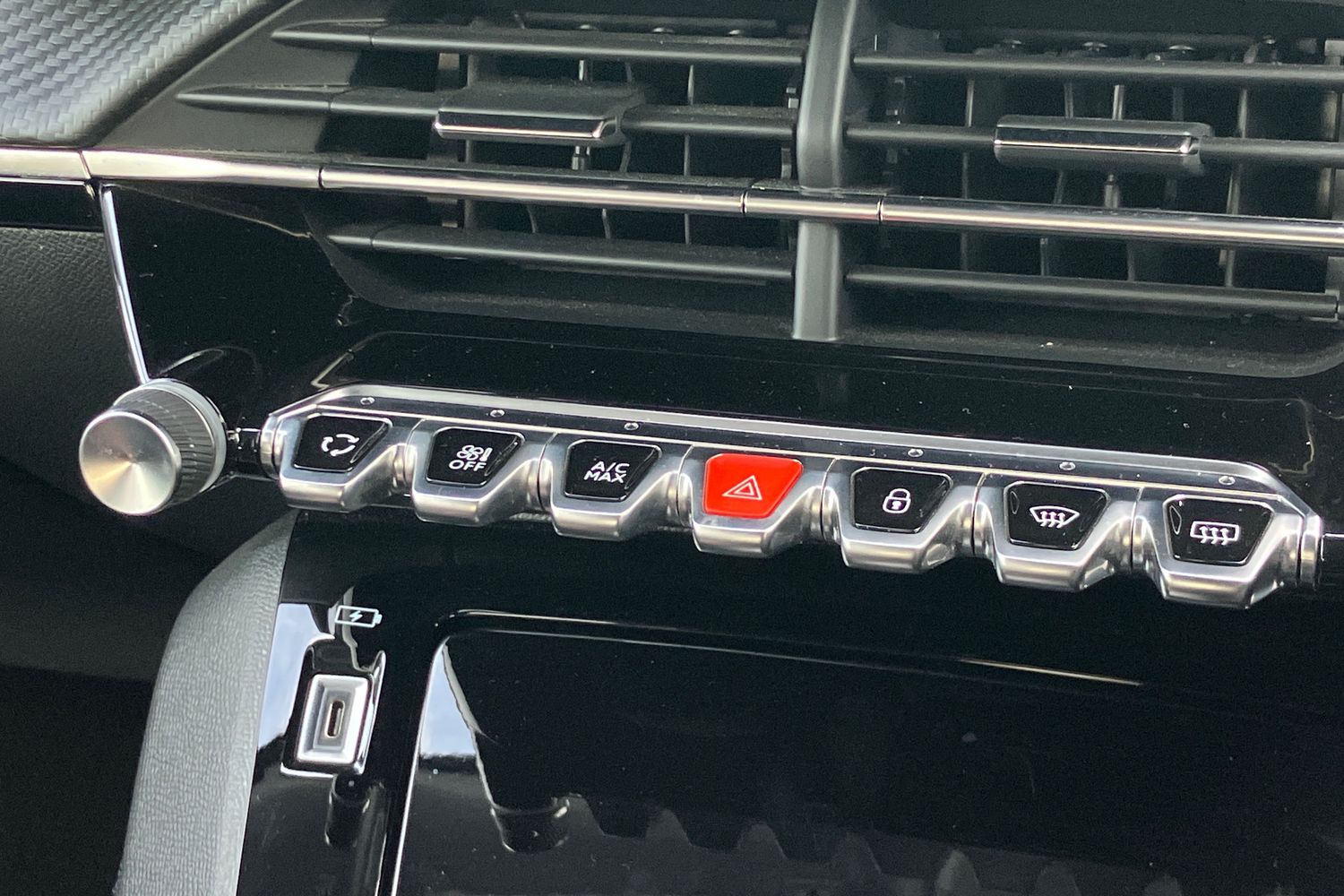 Used Peugeot 2008 2022 for sale - 76827994: Photo 12