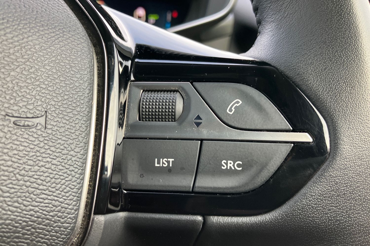 Used Peugeot 2008 2022 for sale - 76827994: Photo 16