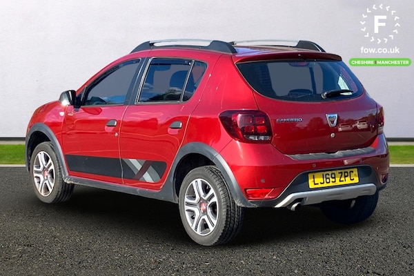 Used Dacia Sandero Stepway 2019 for sale - 76030622: Photo 2