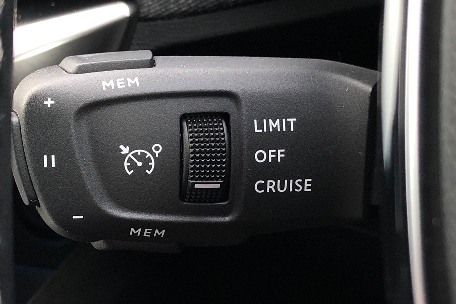 Used Peugeot 3008 2022 for sale - 77527802: Photo 6