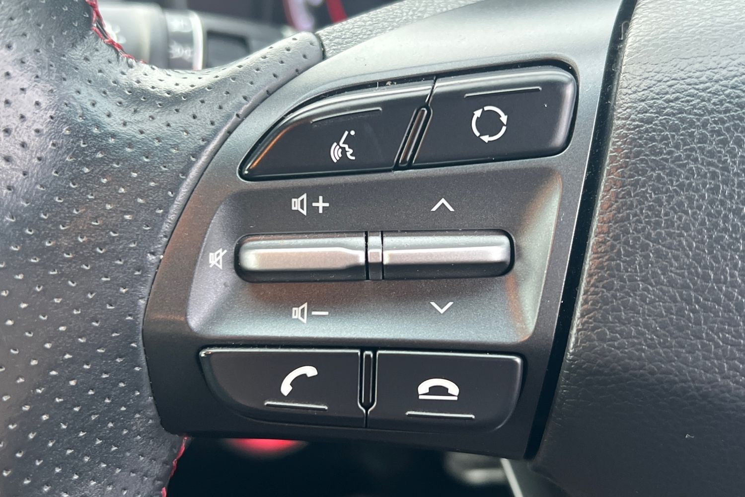 Used Hyundai KONA 2019 for sale - 77368733: Photo 10