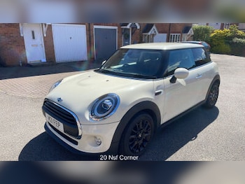 Used MINI Hatch 2018 for sale - 78316538: Photo