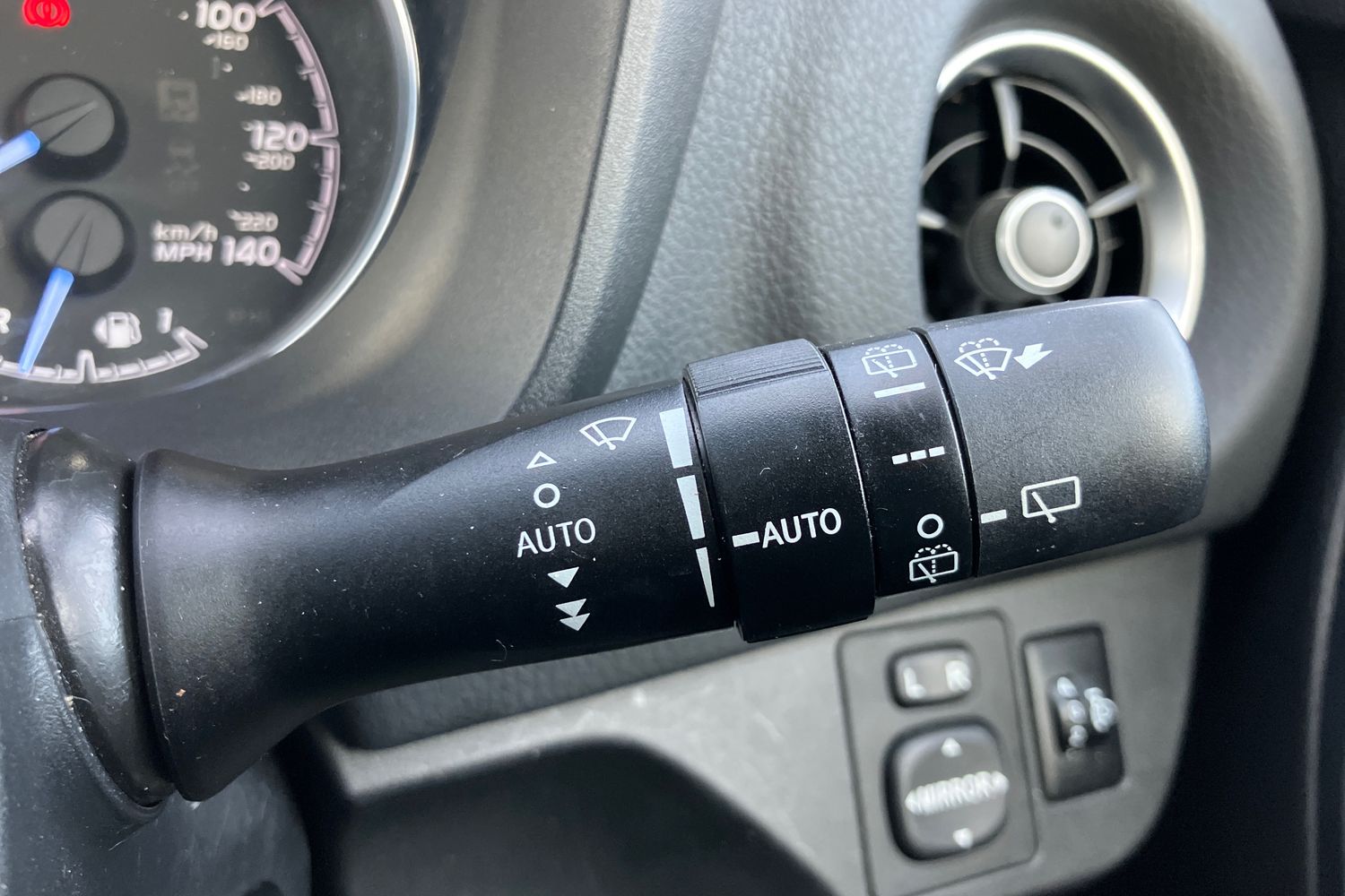 Used Toyota Yaris 2019 for sale - 76077399: Photo 14