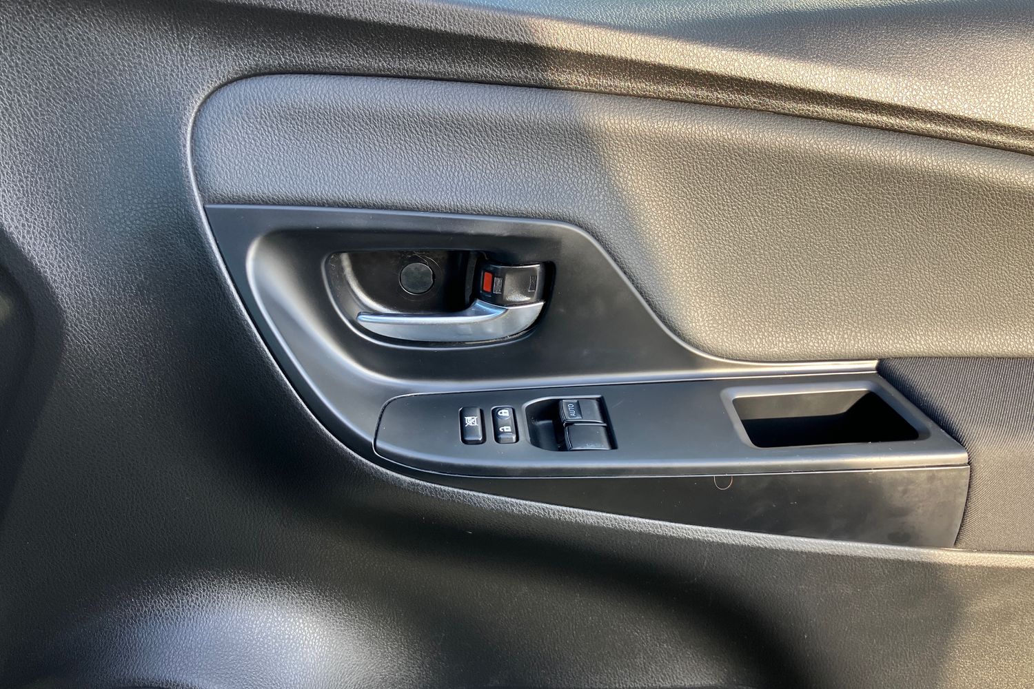 Used Toyota Yaris 2019 for sale - 76077399: Photo 17