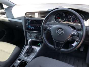 Used Volkswagen Golf 2019 for sale - 75196339: Photo