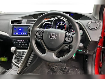 Used Honda Civic 2017 for sale - 76143769: Photo 3
