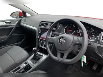 Used Volkswagen Golf 2017 for sale - 76236777: Photo