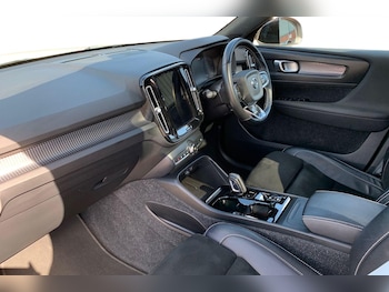 Used Volvo XC40 2021 for sale - 78413481: Photo