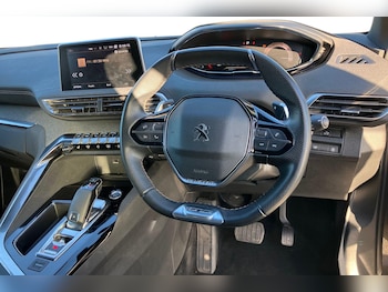 Used Peugeot 3008 2020 for sale - 76065216: Photo 3