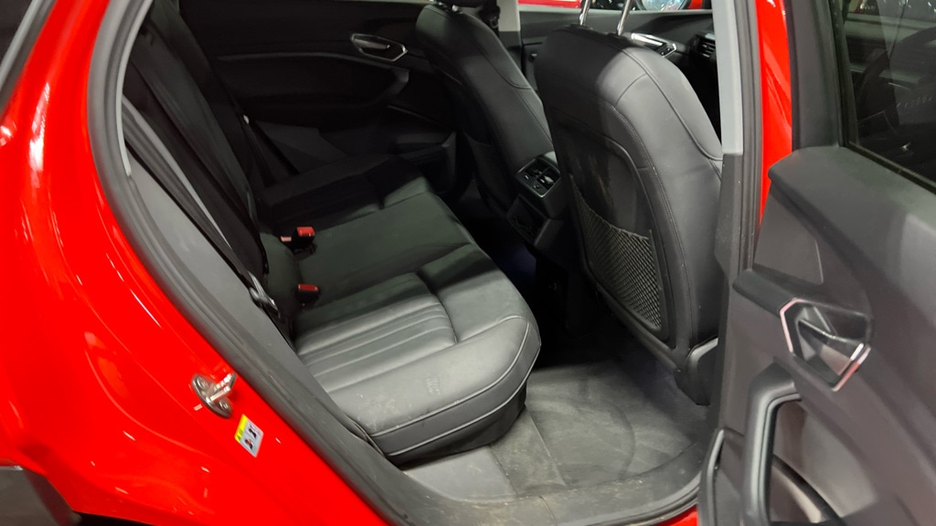 Used Audi e-tron 2021 for sale - 76624969: Photo 4