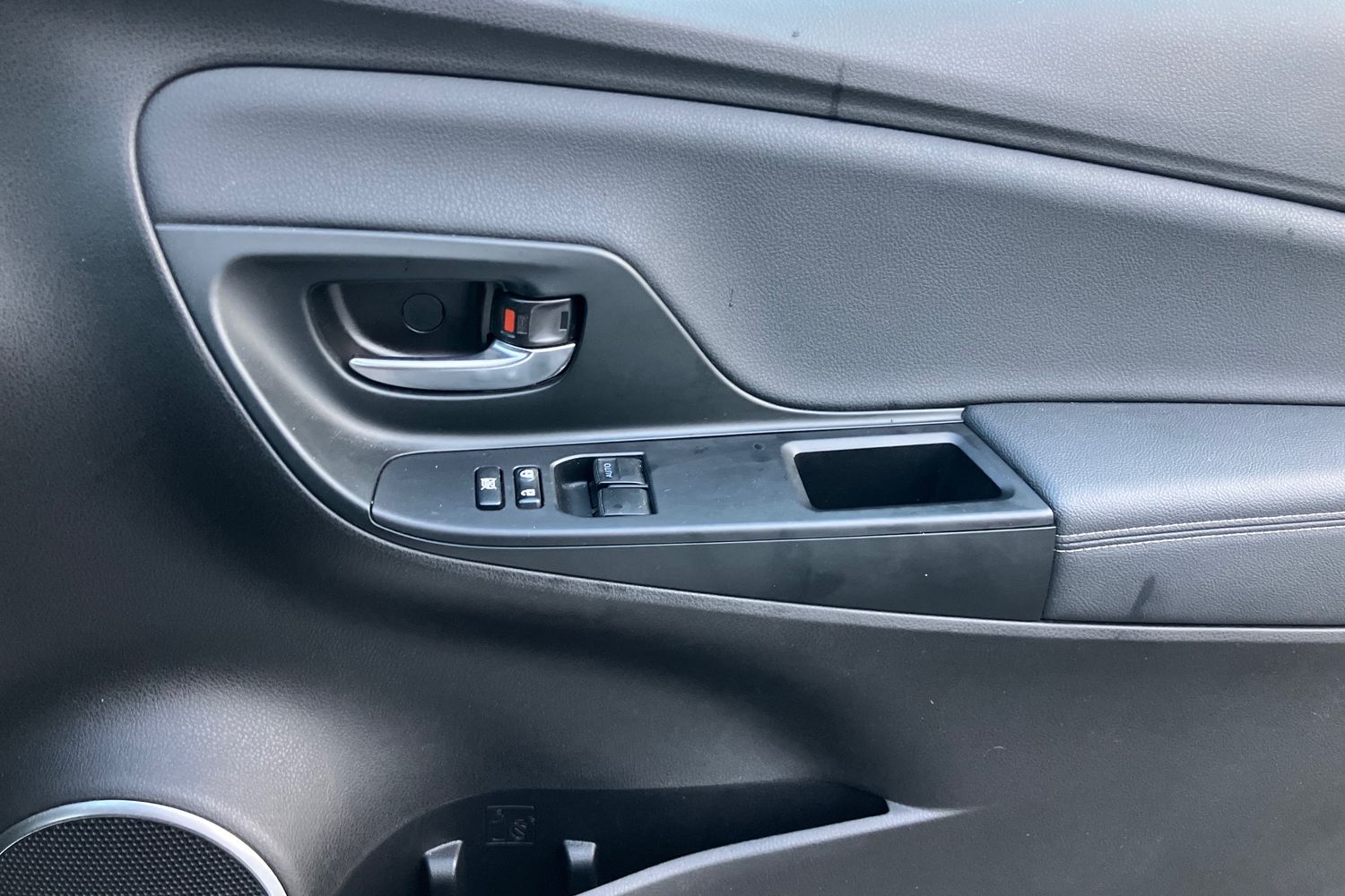 Used Toyota Yaris 2018 for sale - 76495403: Photo 17