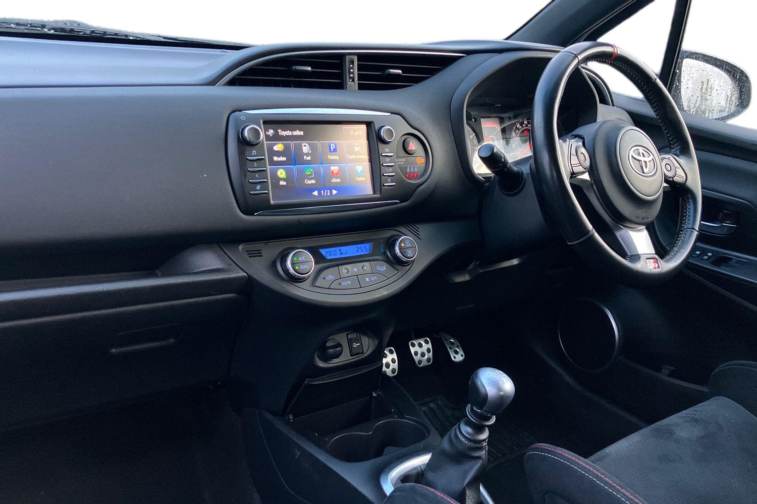 Used Toyota Yaris 2018 for sale - 76495403: Photo 4