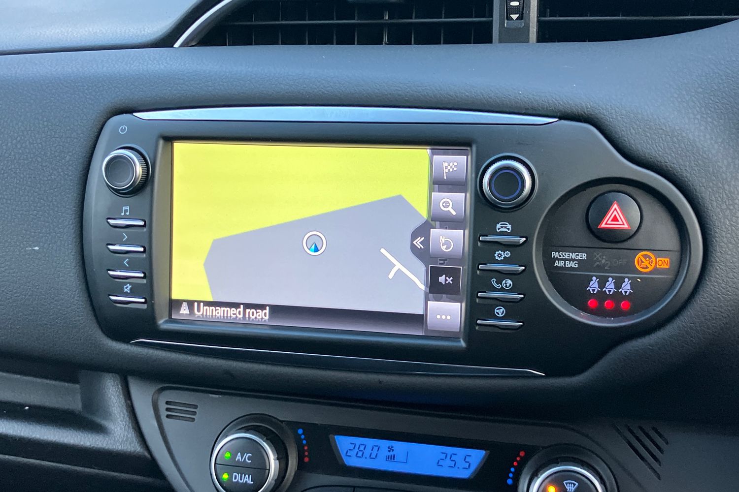 Used Toyota Yaris 2018 for sale - 76495403: Photo 6