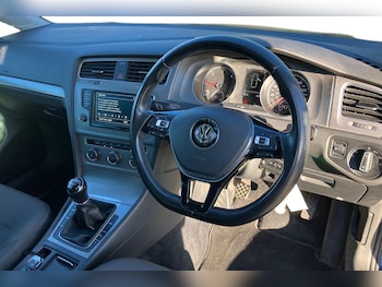 Used Volkswagen Golf 2016 for sale - 76006801: Photo 3