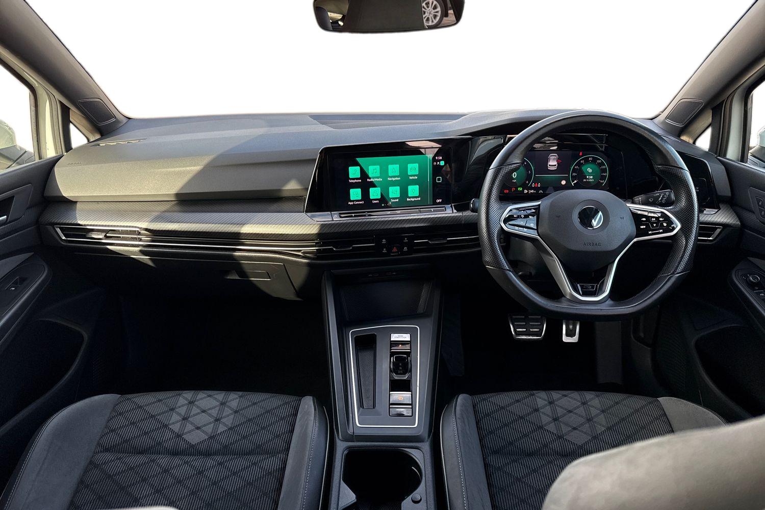 Used Volkswagen Golf 2020 for sale - 77275577: Photo 3