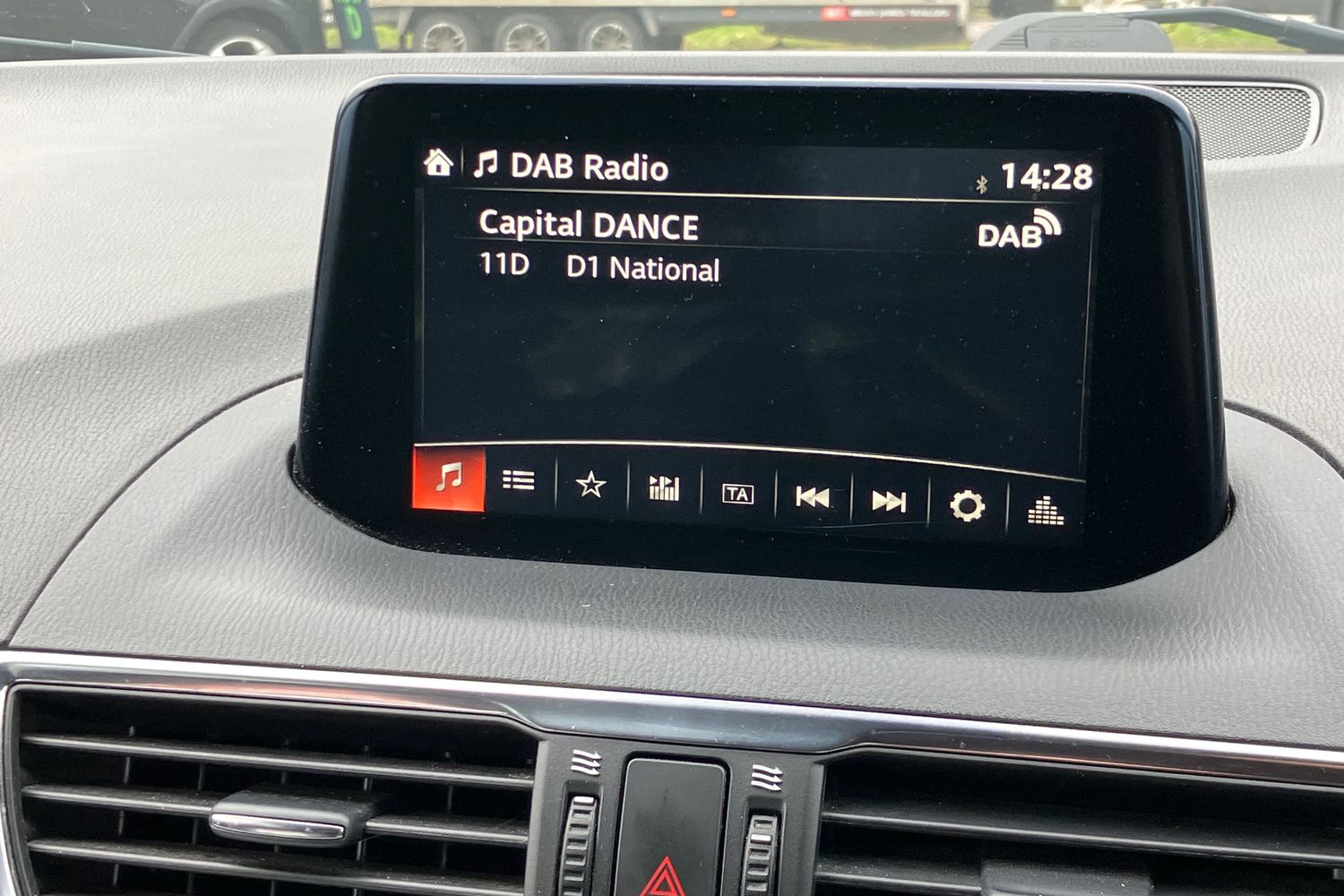 Used Mazda Mazda3 2017 for sale - 77742261: Photo 6