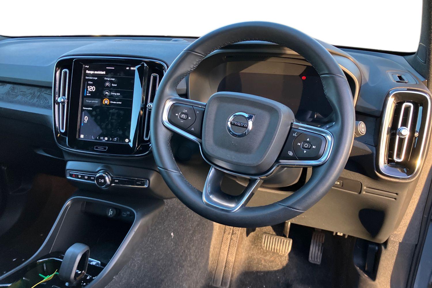 Used Volvo XC40 2022 for sale - 76629911: Photo 3