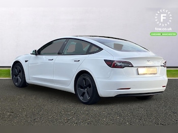 Used Tesla Model 3 2021 for sale - 76133643: Photo 2