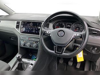 Used Volkswagen Golf SV 2020 for sale - 77862793: Photo