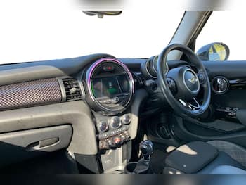 Used MINI Hatch 2019 for sale - 79599838: Photo