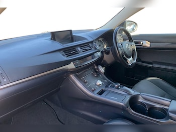 Used Lexus CT 2018 for sale - 78605626: Photo