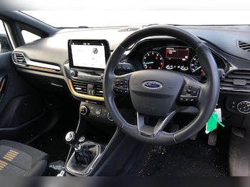 Used Ford Fiesta 2018 for sale - 76509128: Photo