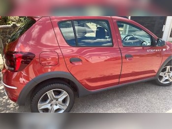 Used Dacia Sandero Stepway 2018 for sale - 79385955: Photo