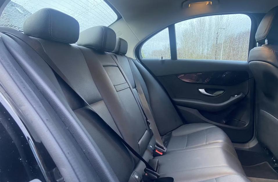 Used Mercedes-Benz C Class 2019 for sale - 77262600: Photo 4