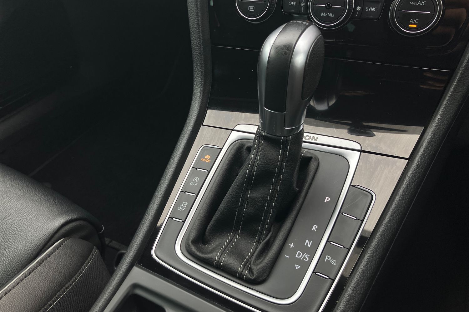 Used Volkswagen Golf 2018 for sale - 77914374: Photo 10