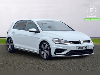Used Volkswagen Golf 2018 for sale - 77914374: Photo