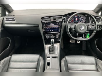 Used Volkswagen Golf 2018 for sale - 77914374: Photo