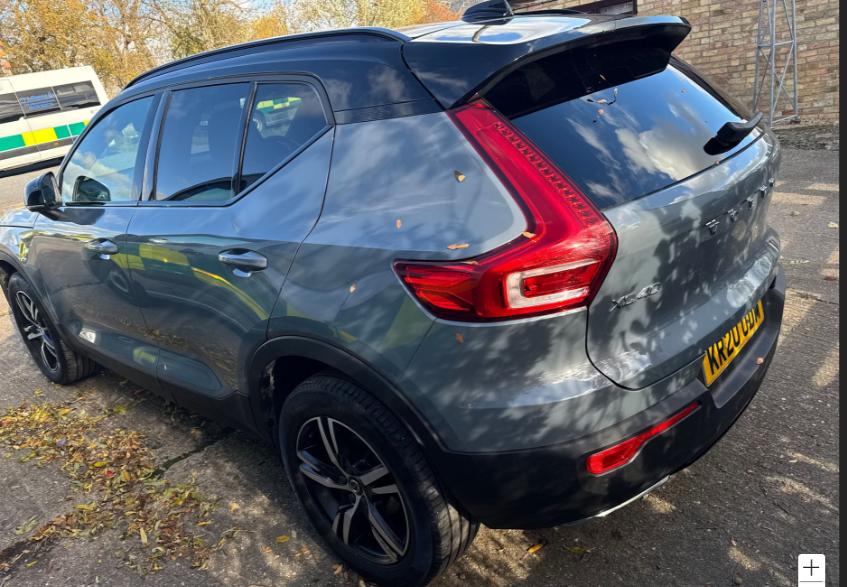 Used Volvo XC40 2020 for sale - 76558149: Photo 2