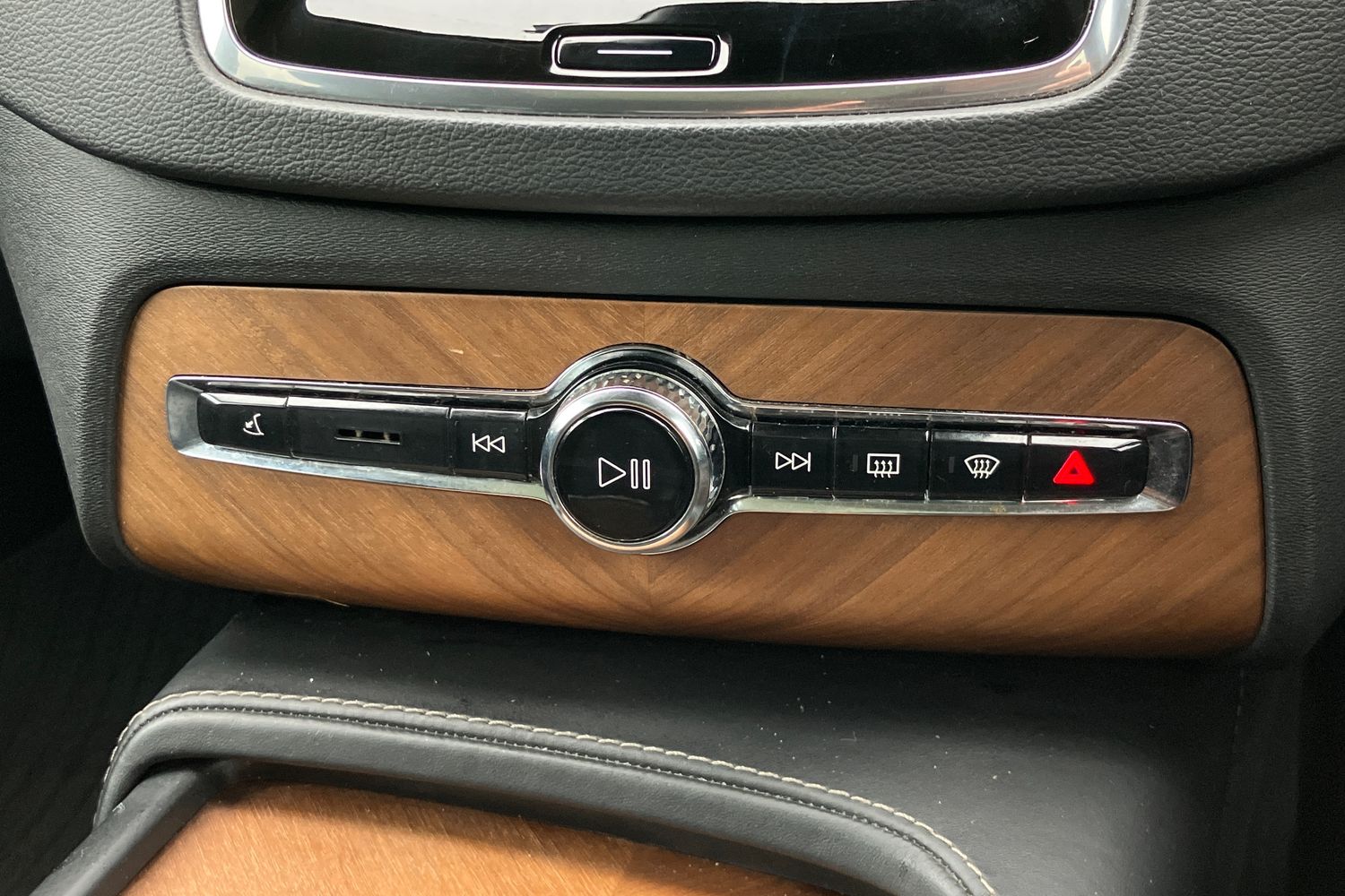 Used Volvo XC90 2018 for sale - 75938065: Photo 9