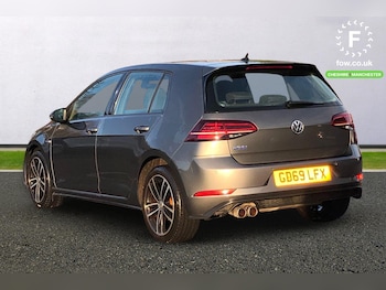 Used Volkswagen Golf 2020 for sale - 76922880: Photo