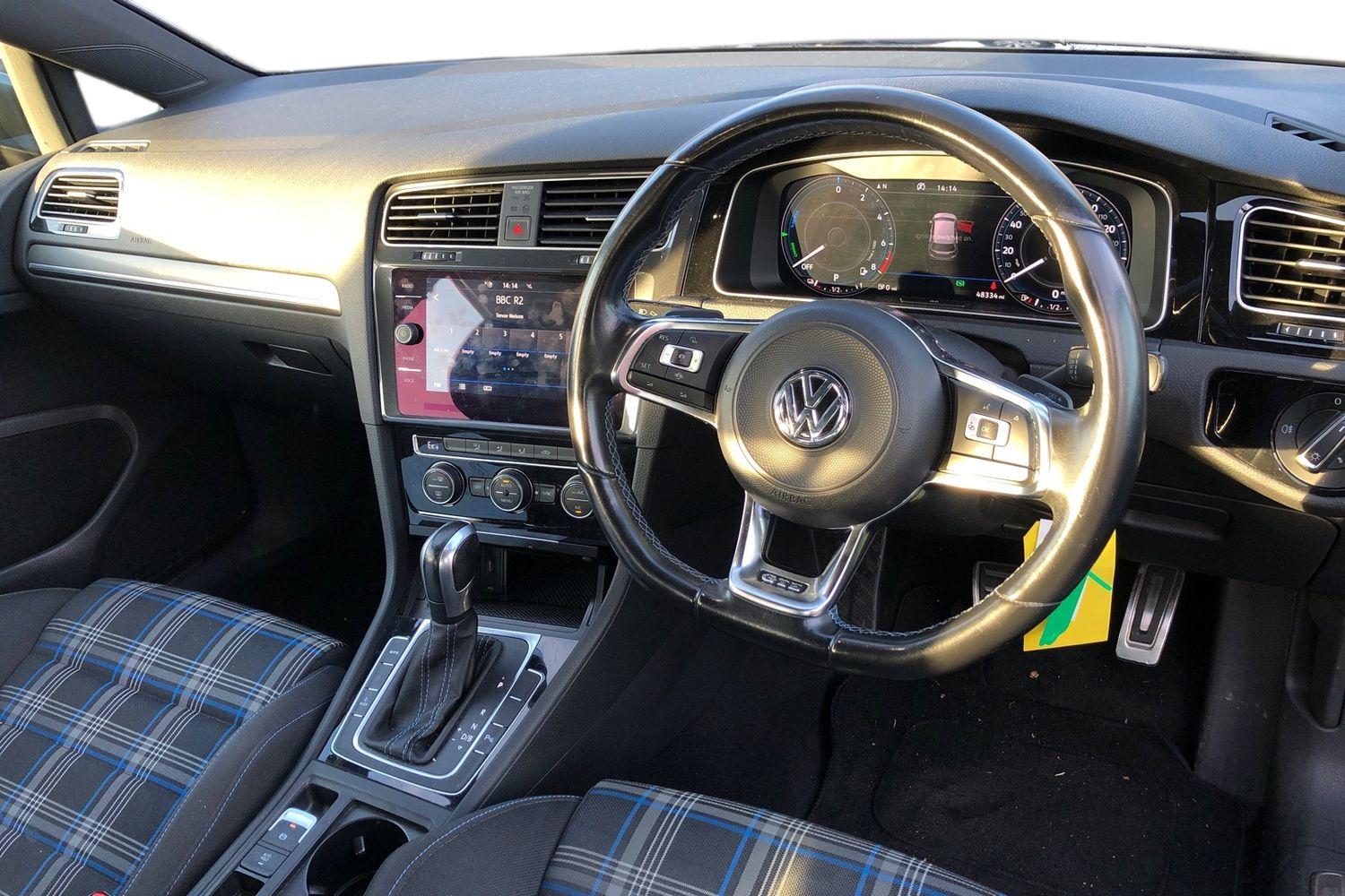 Used Volkswagen Golf 2020 for sale - 76922880: Photo 3