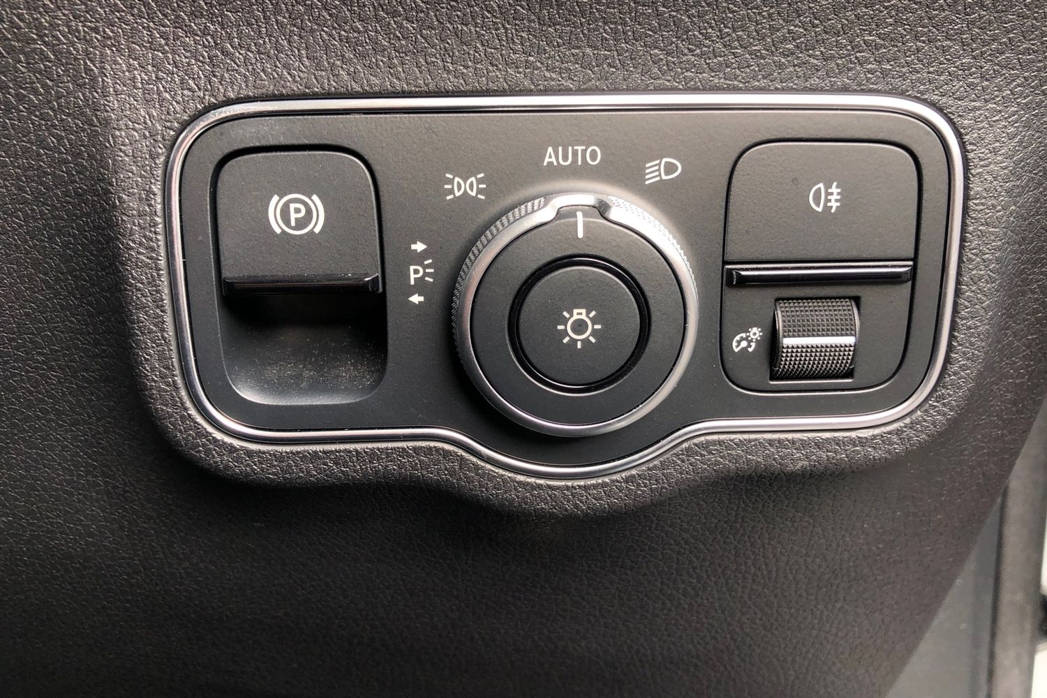 Used Mercedes-Benz EQB 2023 for sale - 77527477: Photo 23