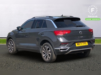 Used Volkswagen T-Roc 2021 for sale - 75568056: Photo