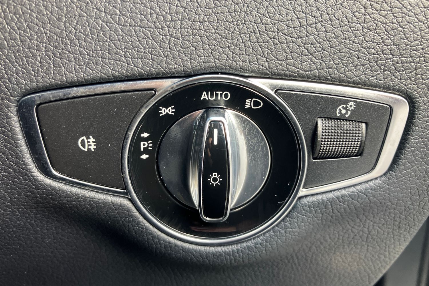 Used Mercedes-Benz E Class 2019 for sale - 75962457: Photo 16