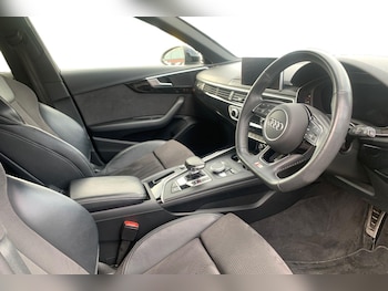 Used Audi A4 2018 for sale - 76480963: Photo