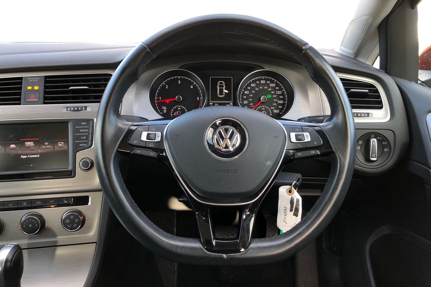 Used Volkswagen Golf 2016 for sale - 77635155: Photo 5