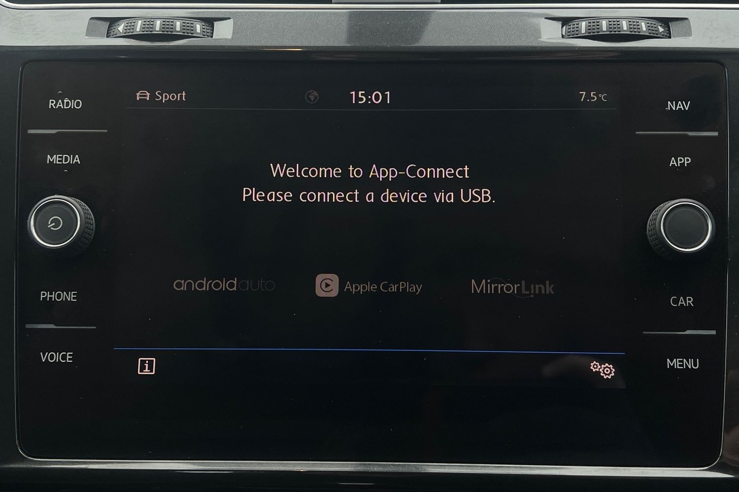 Used Volkswagen Golf 2017 for sale - 76929327: Photo 7