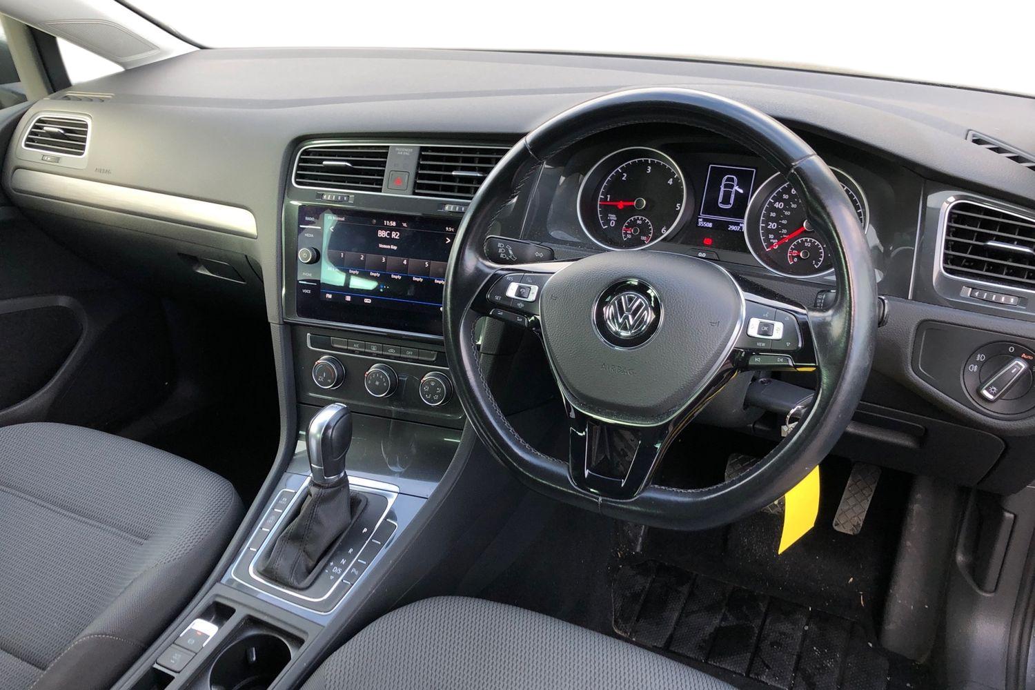 Used Volkswagen Golf 2019 for sale - 76890305: Photo 3