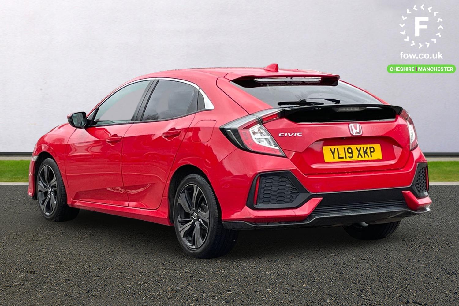 Used Honda Civic 2019 for sale - 77641959: Photo 2