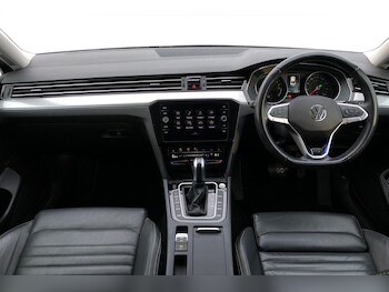 Used Volkswagen Passat 2021 for sale - 77282250: Photo