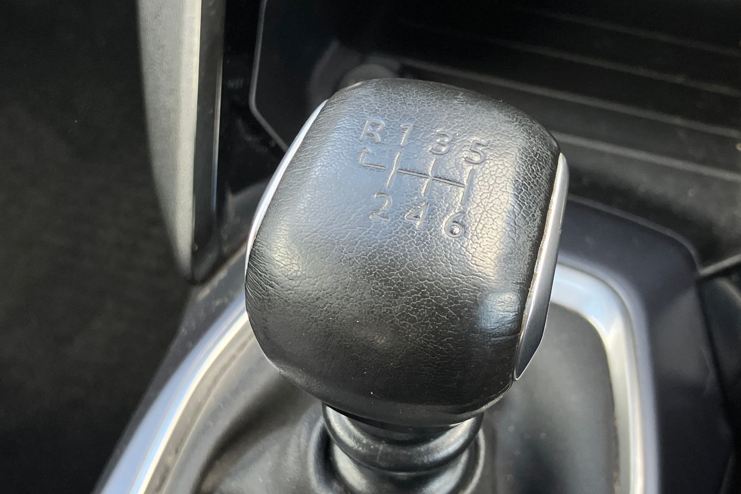 Used Peugeot 2008 2020 for sale - 75793625: Photo 10